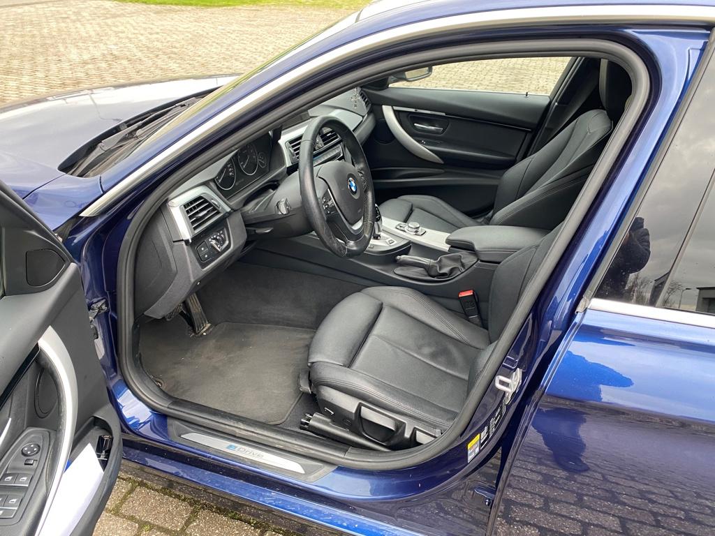 BMW 3-serie 330e