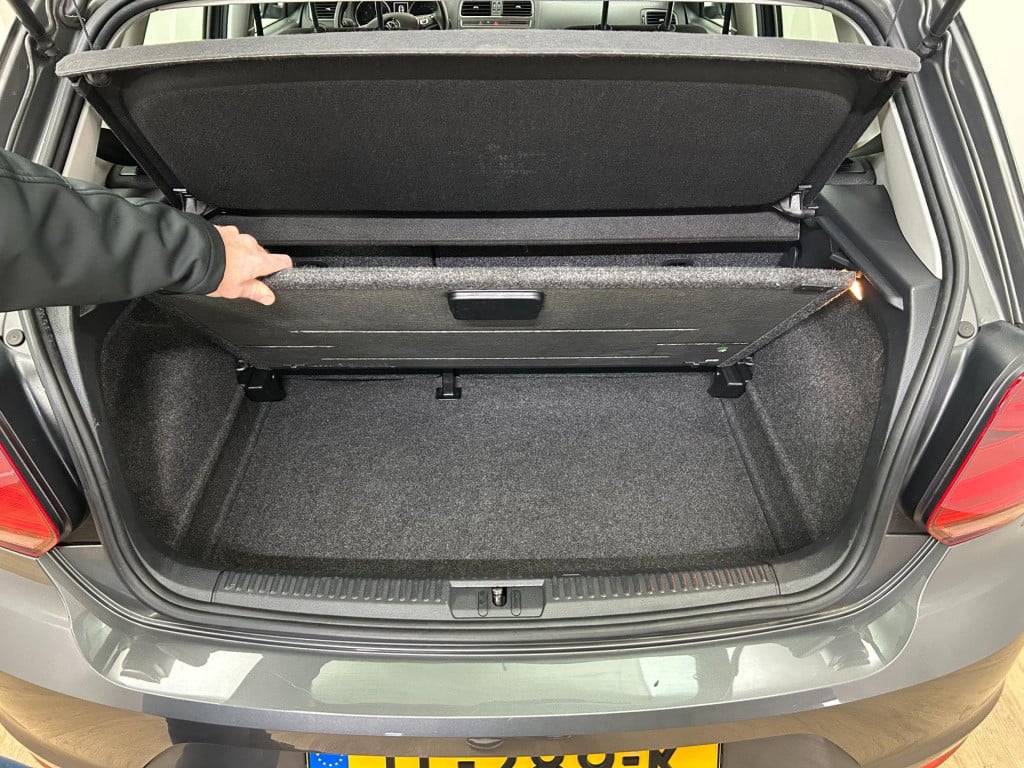 Volkswagen Polo occasion 1.2 tsi highline met airco en leuke velgen | tweed