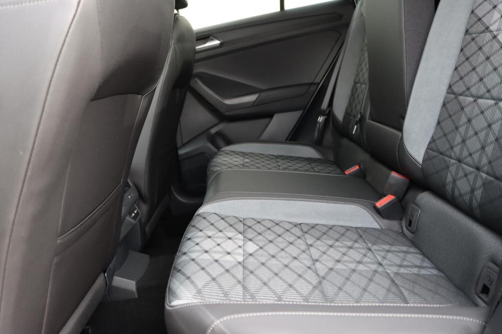 Volkswagen T-roc 1.5 tsi r-line 150pk dsg7