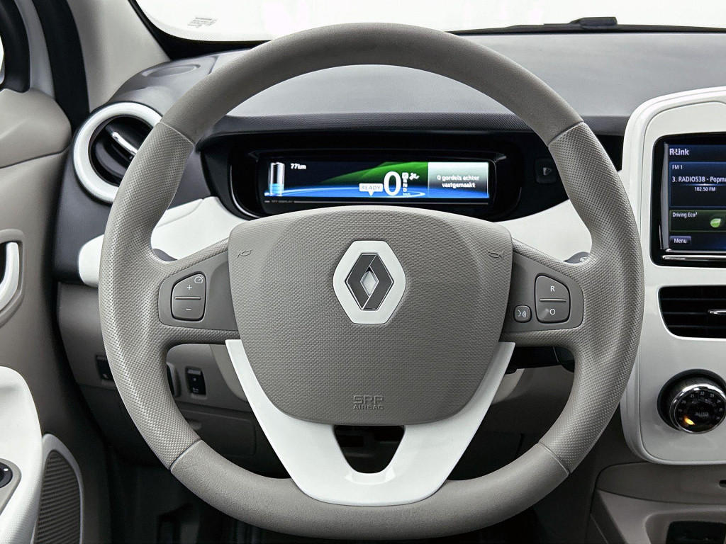 Renault Zoe r90 life 41 kwh | apple carplay / android auto | climate contro