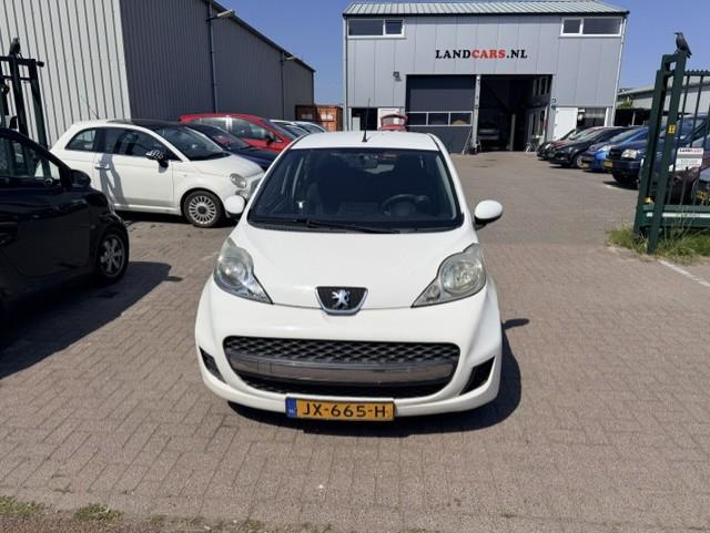 Peugeot 107 1.0-12v millesim 200