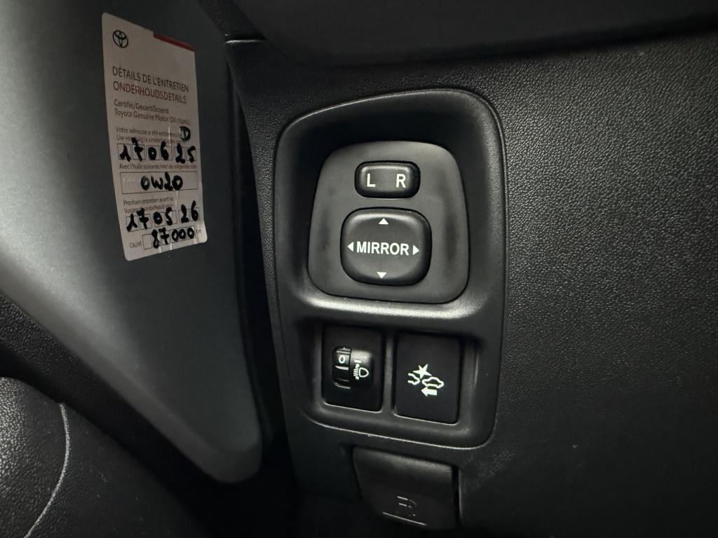 Toyota Aygo 1.0 vvt-i x-play // automaat // facelift //