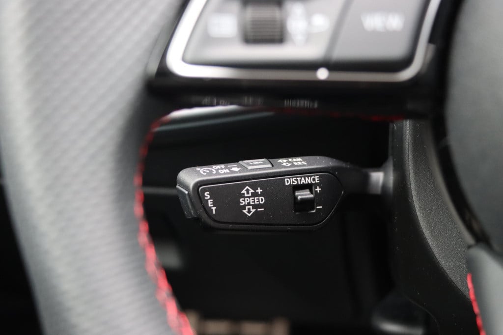 Audi A3 sportback 35 tsi s edition 150pk s-tronic | full options!