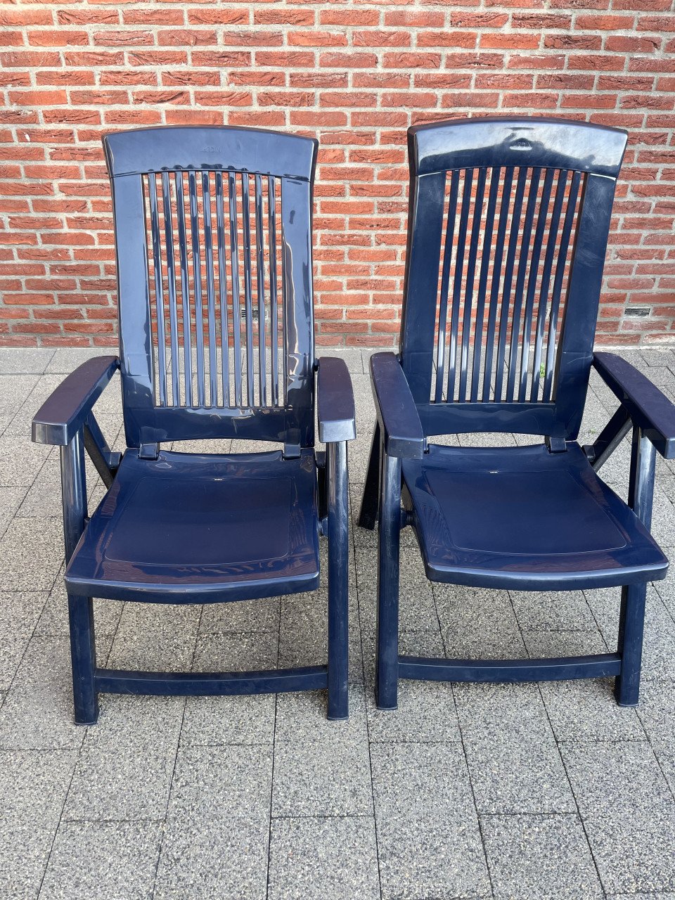 Twee Jardin verstelbare tuinstoelen