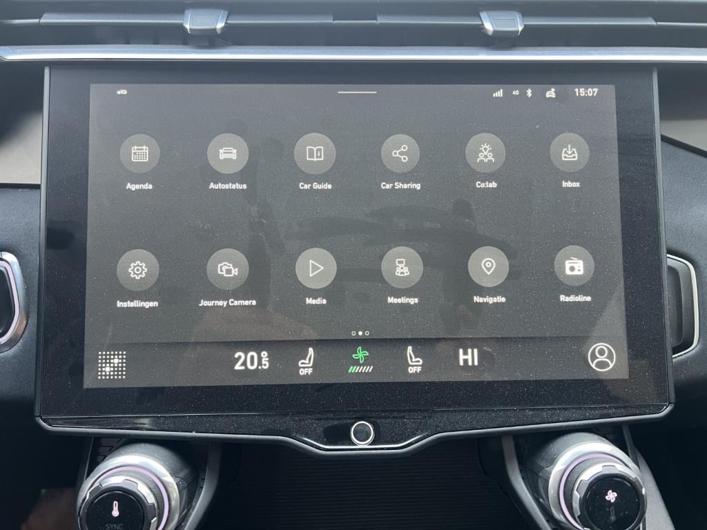 Lynk & Co 01 1.5 261pk plug in hybrid , pano dak , 360gr camera , adaptive 