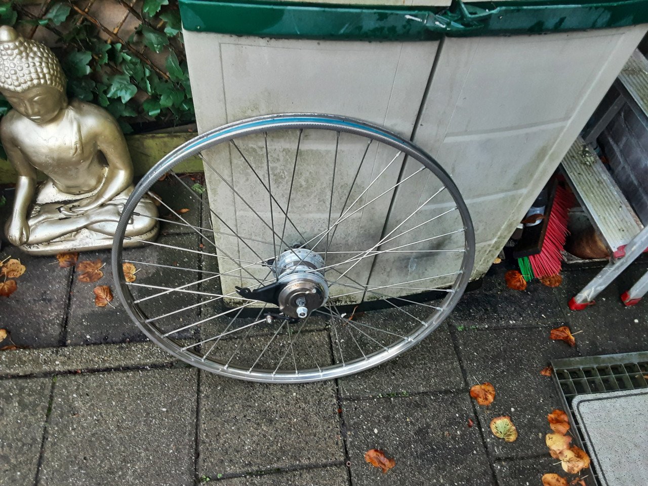 28 inch r.v.s nexus achterwiel, 7 speed,rollerbrake rem