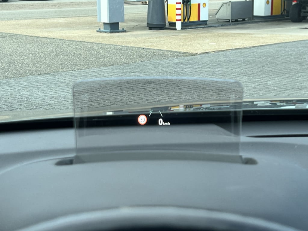 Hyundai Kona ev premium 64 kwh - 18 inch | head-up display | stoel- & stuur