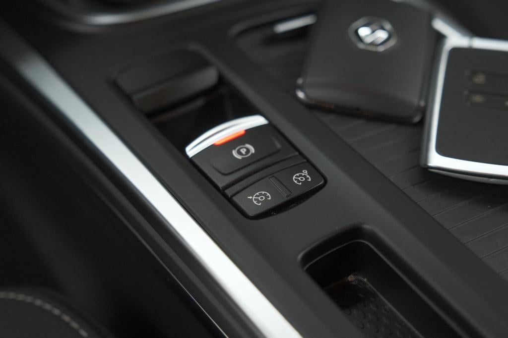 Renault Megane tce 110 limited | apple carplay | parkeersensoren | cruise c