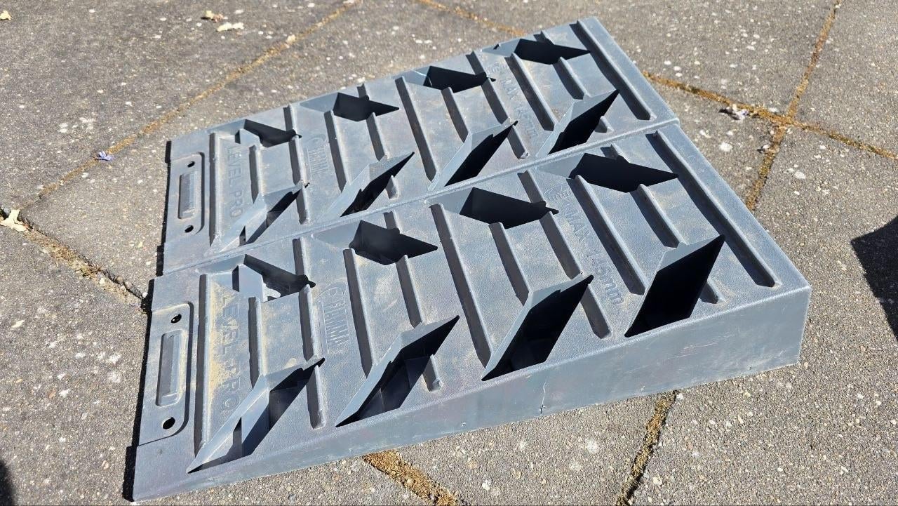 Oprijblokken/levelers 2 sets