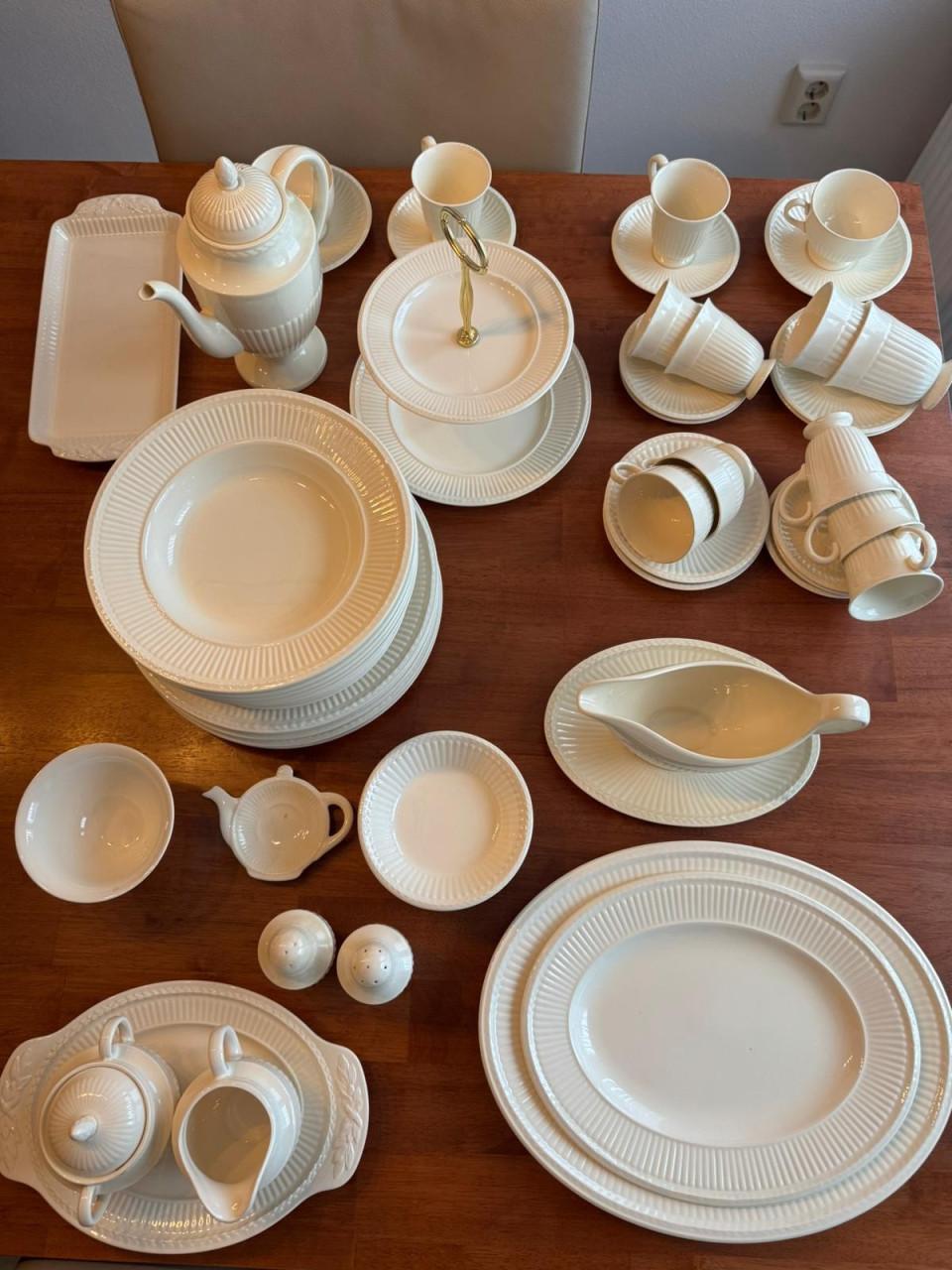Prachtig Edeme Wedgwood servies