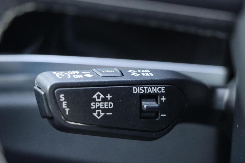 Audi Q3 sportback 45 tfsi e s edition 245pk s-tronic | soh 97,8% |