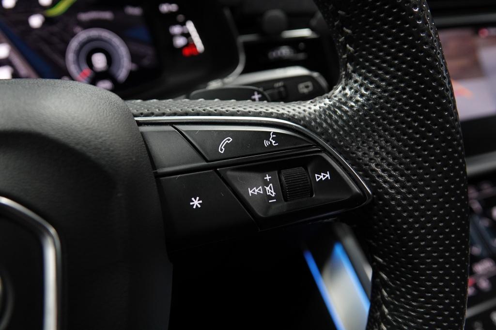 Audi Q8 55 tfsi quattro | rsq8 interieur | pano | acc | maxton |