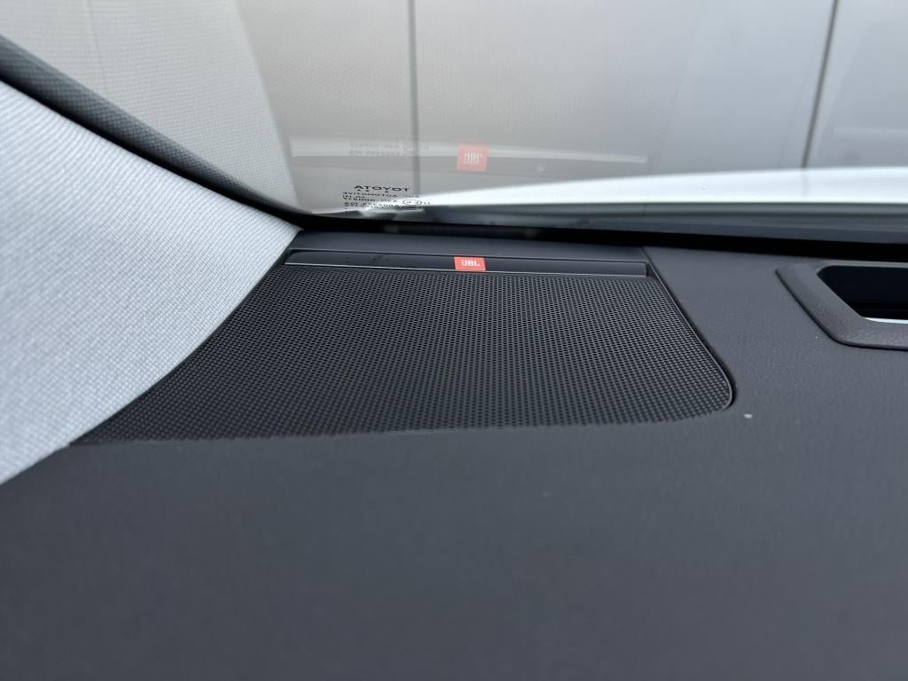 Toyota Prius 1.8 executive