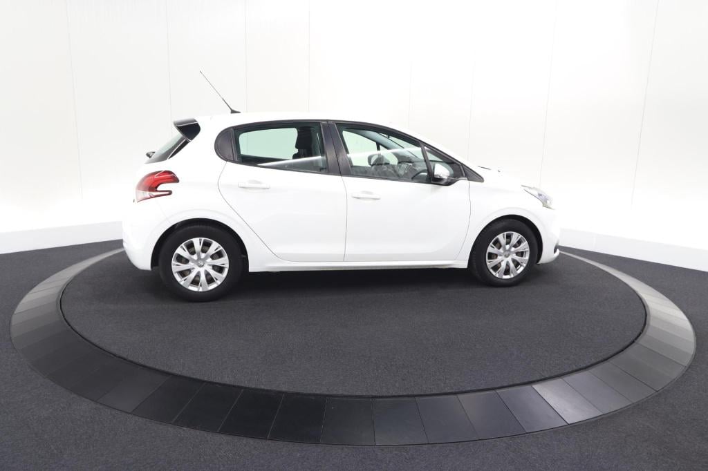 Peugeot 208 puretech 82 blue lion | apple carplay | parkeersensoren | navig