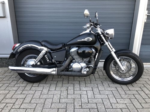 Honda VT750C2, licht verbouwde chopper uit 1997, geschikt voor A2, €2295,-