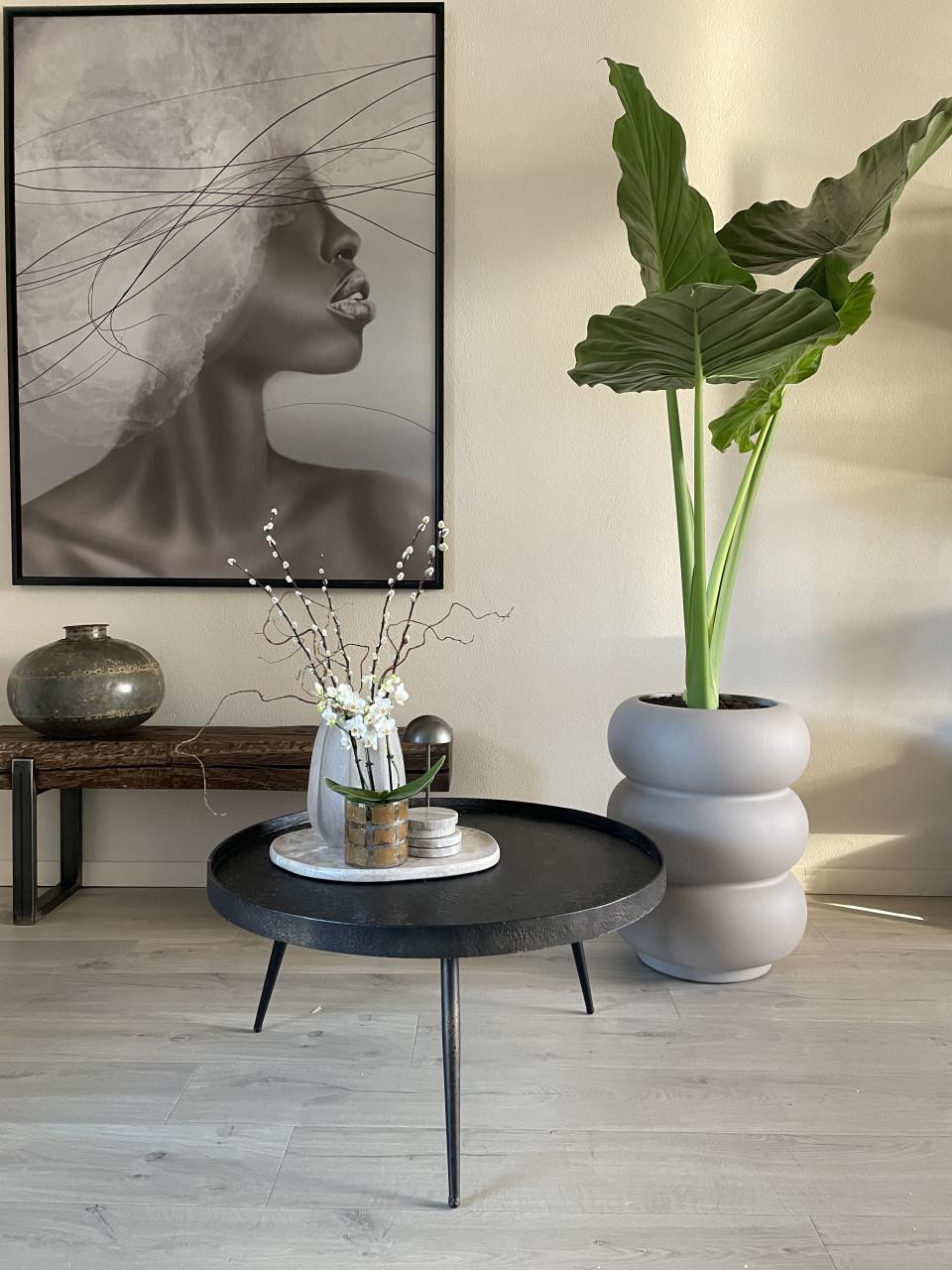 Trendy zwarte ronde salon tafel