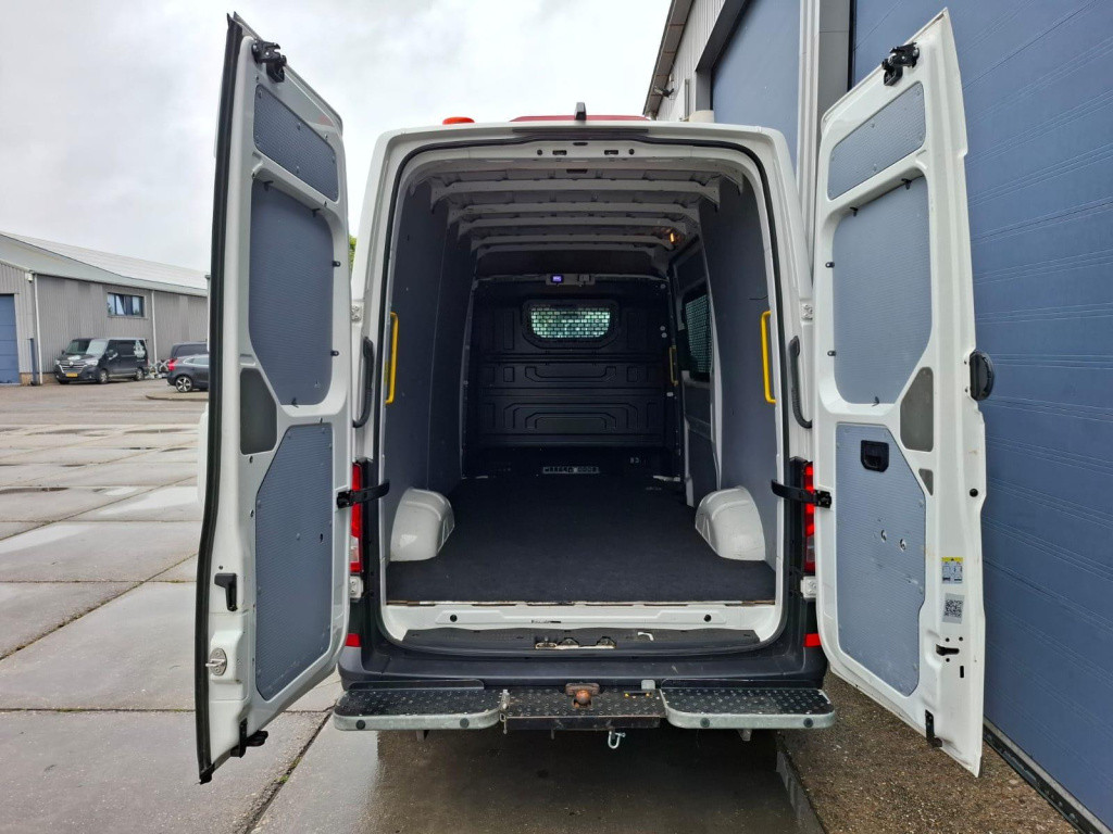 Volkswagen Crafter 35 2.0 tdi l3h3 trendline airco / cruise controle / came