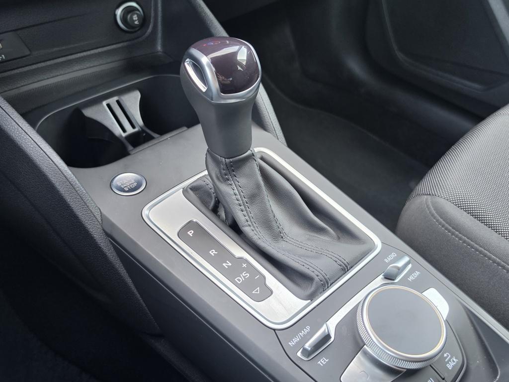 Audi Q2 35 tfsi prestige advanced 1.5 tfsi | led matrix | trekhaak | clima 