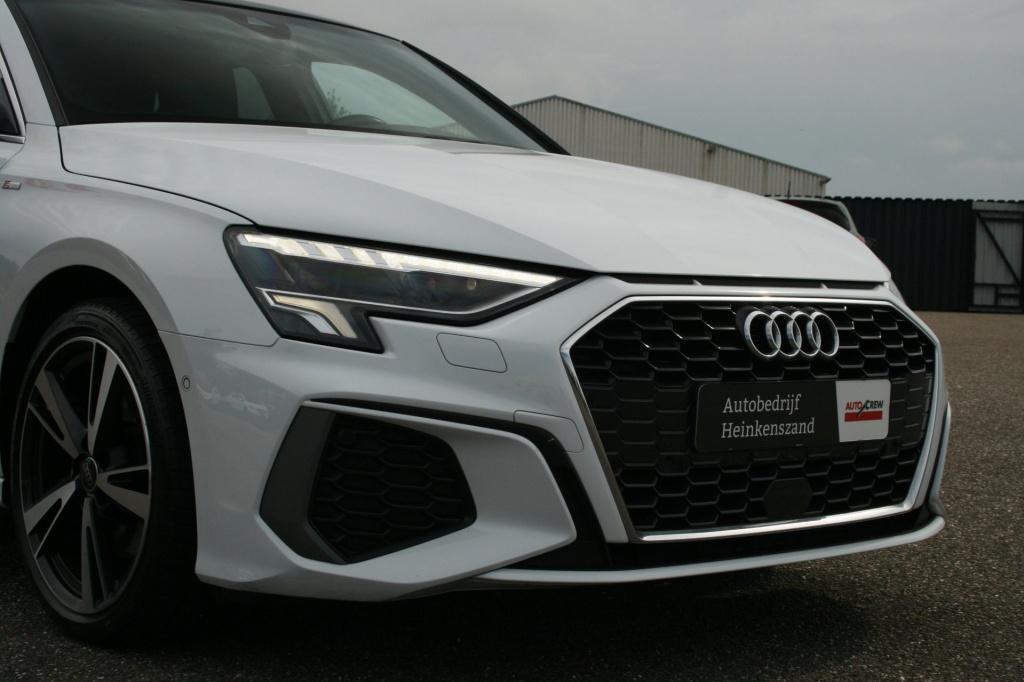 Audi A3 sportback 40 tfsi e s-line / pano / leer / matrix / camera / b&o