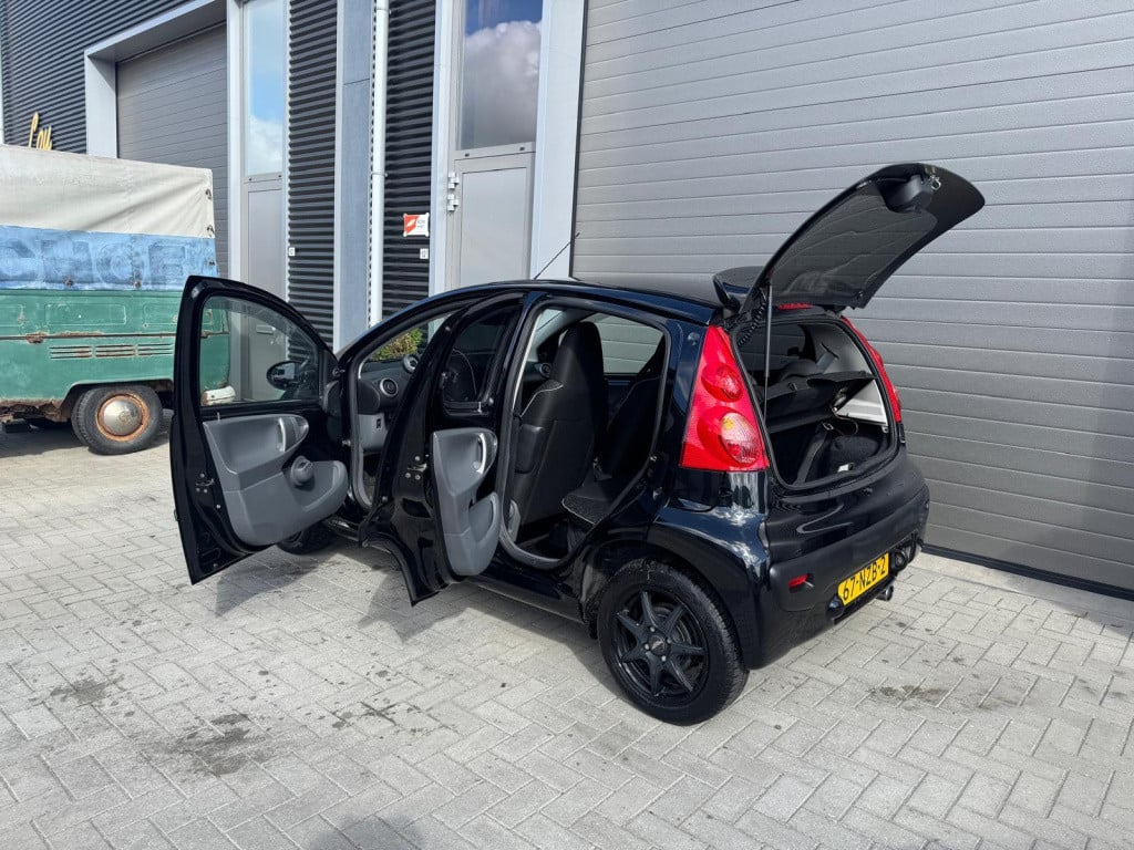 Peugeot 107 1.0-12v millesim 200/nap/apk/airco/lichtmetaal