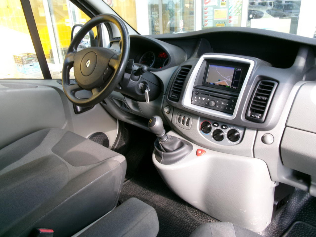 Renault Trafic 2.0 dci airco, navi, cruise-contr., pdc