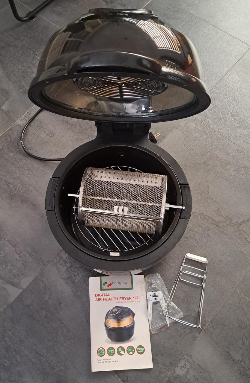 Air fryer met spil en draaiende kooi