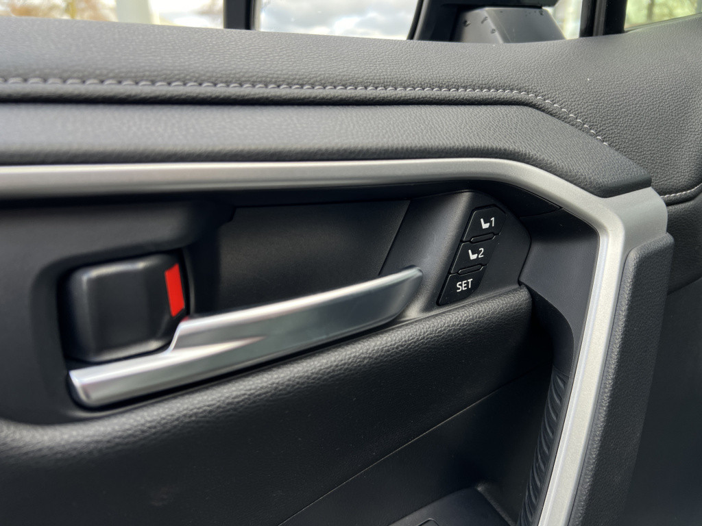 Toyota Rav4 2.5 hybrid awd executive vol leder | jbl audio | electrische st