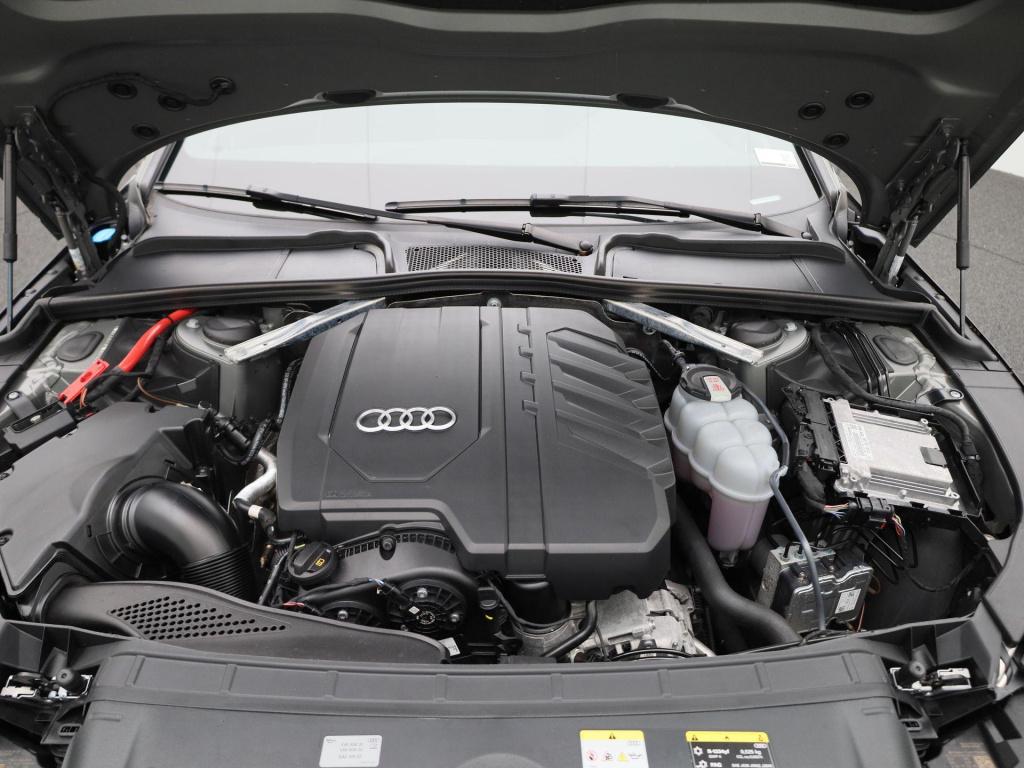 Audi A4 limousine 35 tfsi s edition competition | automaat | virtual cockpi