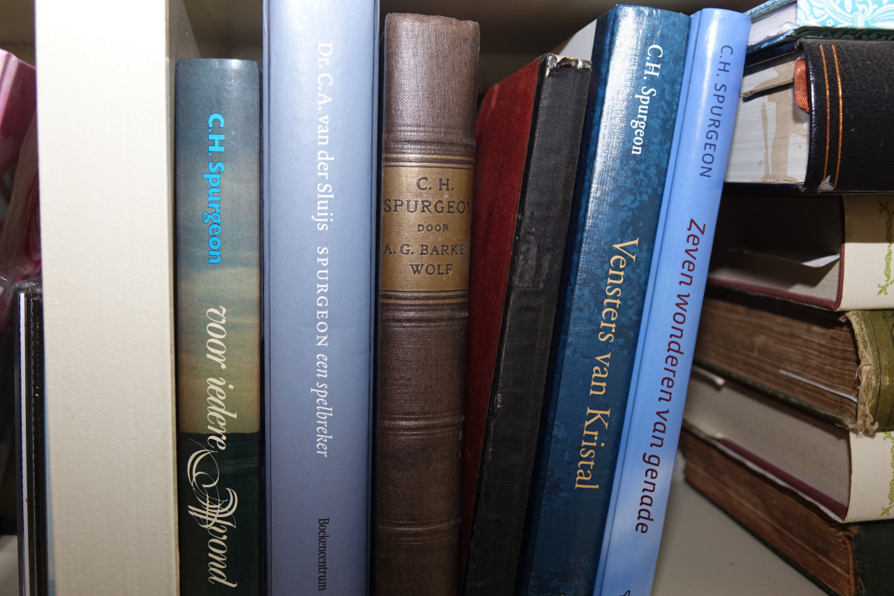 Theologie boeken diverse , zie alle foto,s voor titels