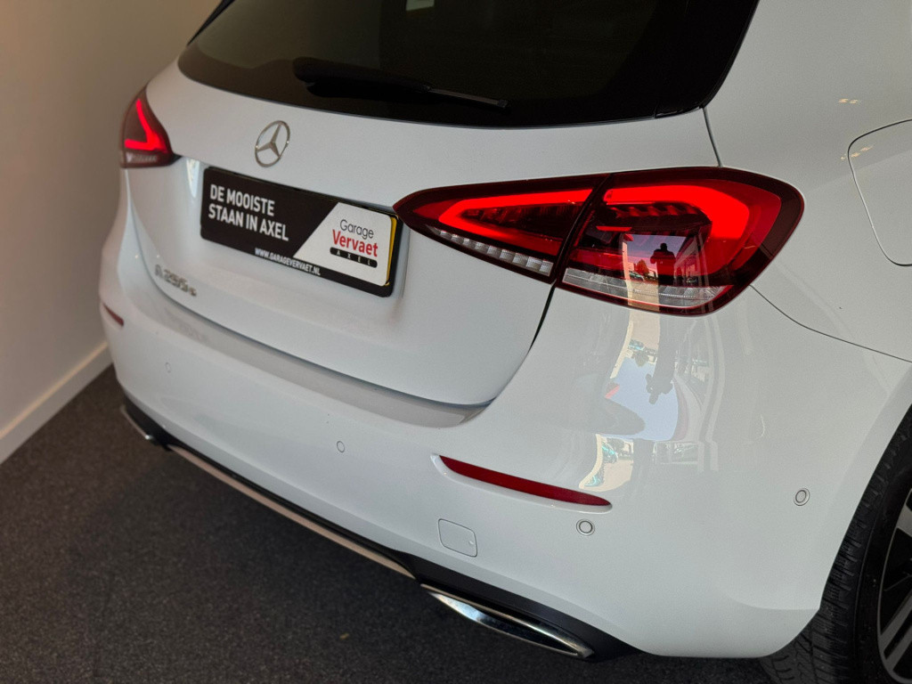 Mercedes-Benz A-Klasse 250 e business solution luxury limited