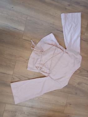 Diverse kleding broek / blouse / trui / bikini / shirt