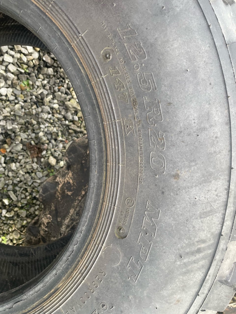 Dunlop 12.5R20 Unimog band