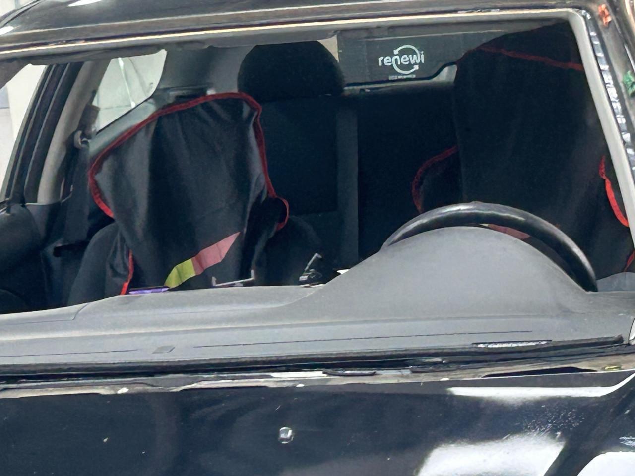 Honda Civic 1.4 I LS 3DR 2004 Zwart motor in top staat