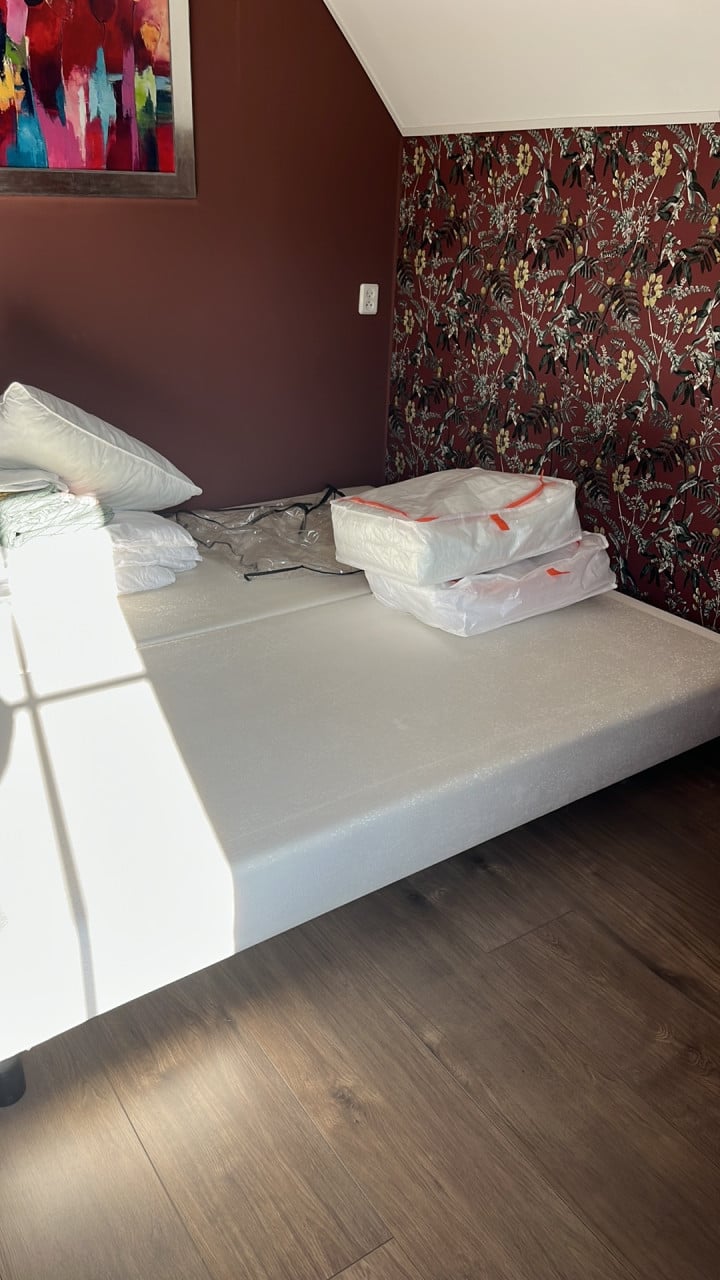 Tweepersoons Auping bed. Of twee enkele.