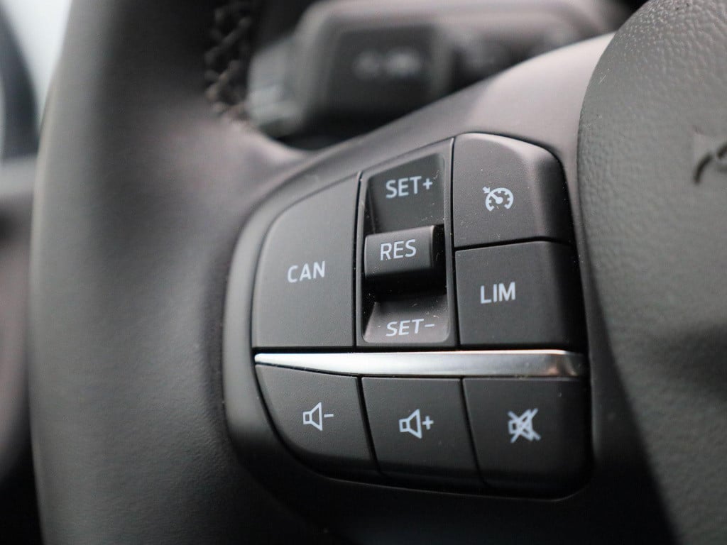 Ford Fiesta 1.0 ecoboost hybrid titanium | cruise control | parkeer sensore