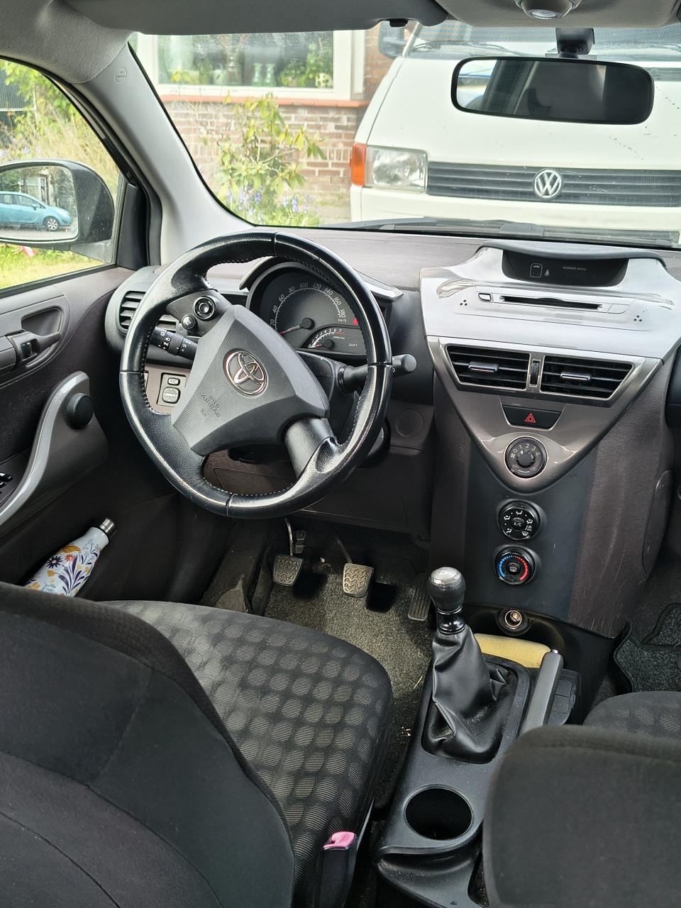 Toyota iq
