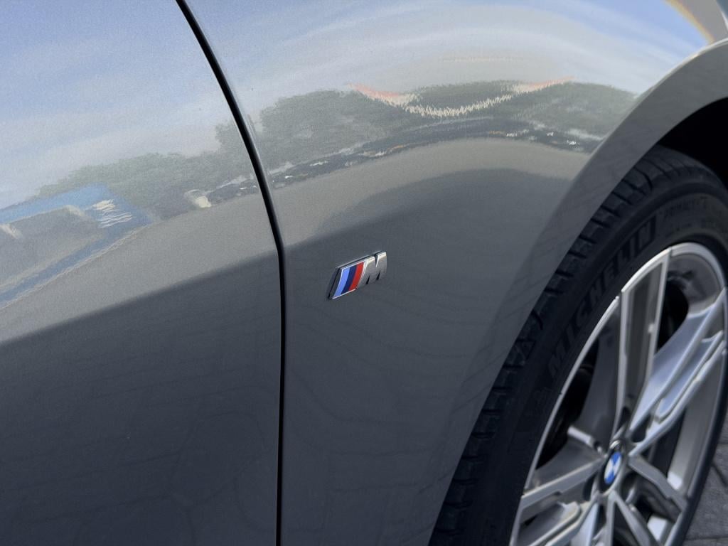 BMW 1 Serie 118i m-sport | carplay | parkeer sensoren | dab | cruise contro