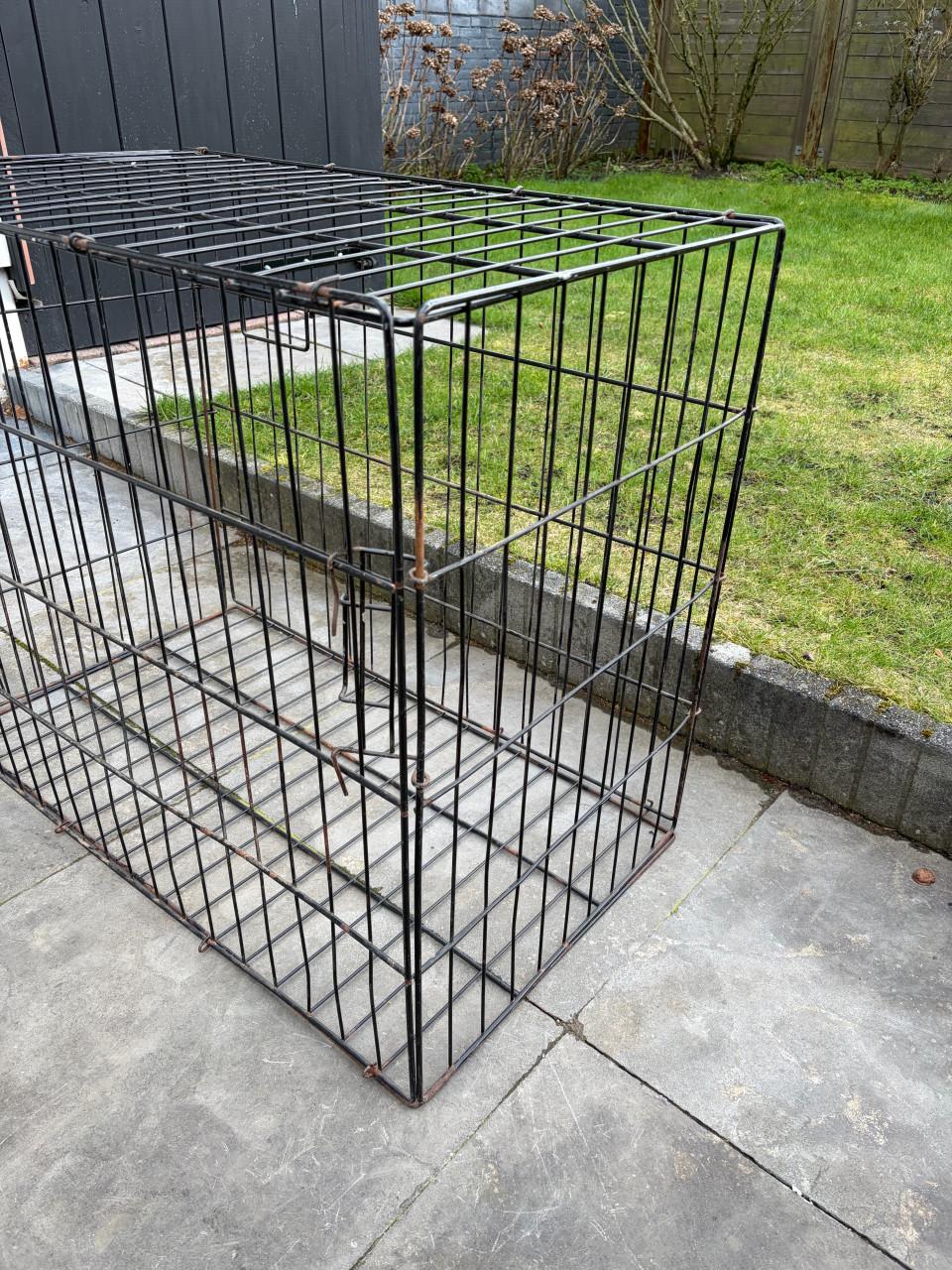 Hondenbench voor in de schuur hxlxb= 75x90x50