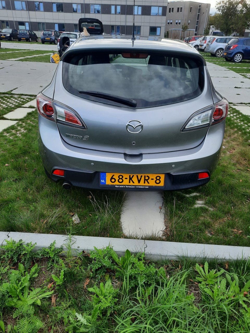 Mazda 3 1.6 sport grijs