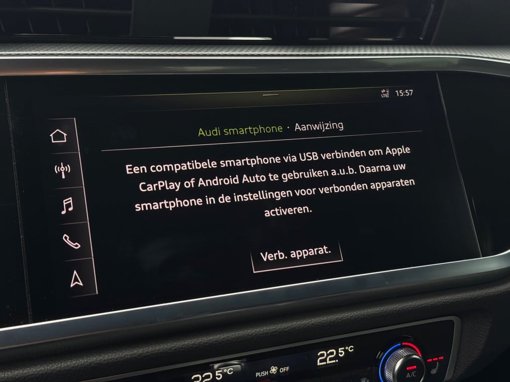Audi Q3 35 tfsi 3x s-line * keyless * matrix led * carplay
