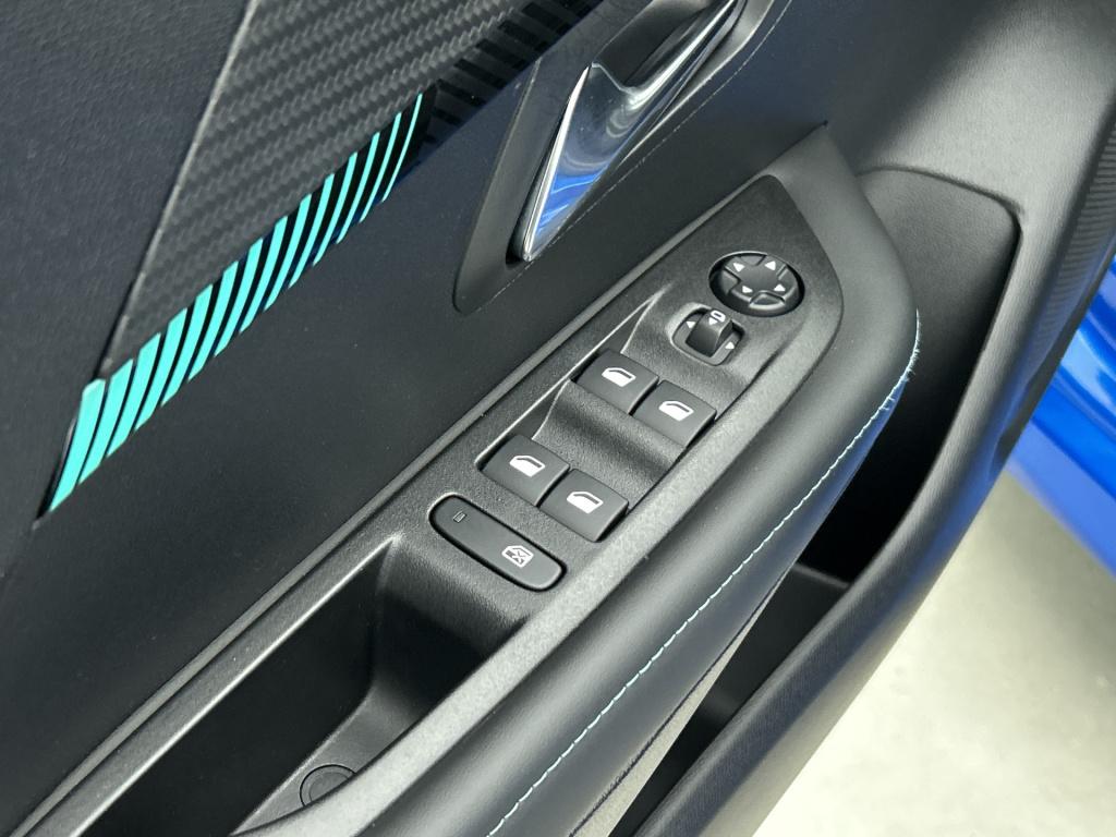 Peugeot 208 100 pk allure pack | rijklaar | camera achter | keyless | 3d co