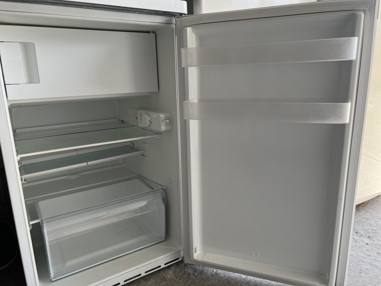 Siemens tafelmodel koelkast met vriesvak 85x50 cm. Klasse A+