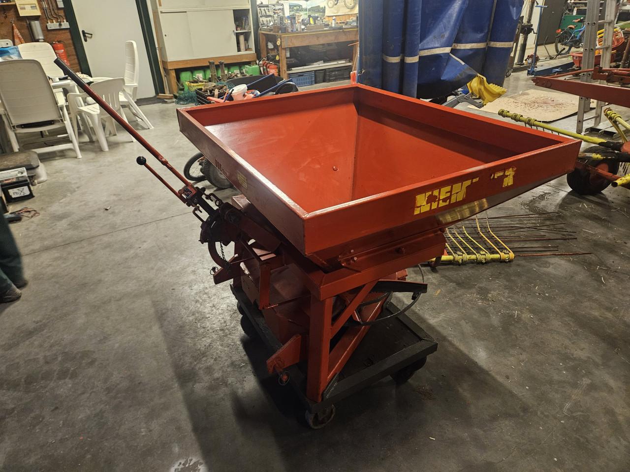 Niemeyer kunstmeststrooier