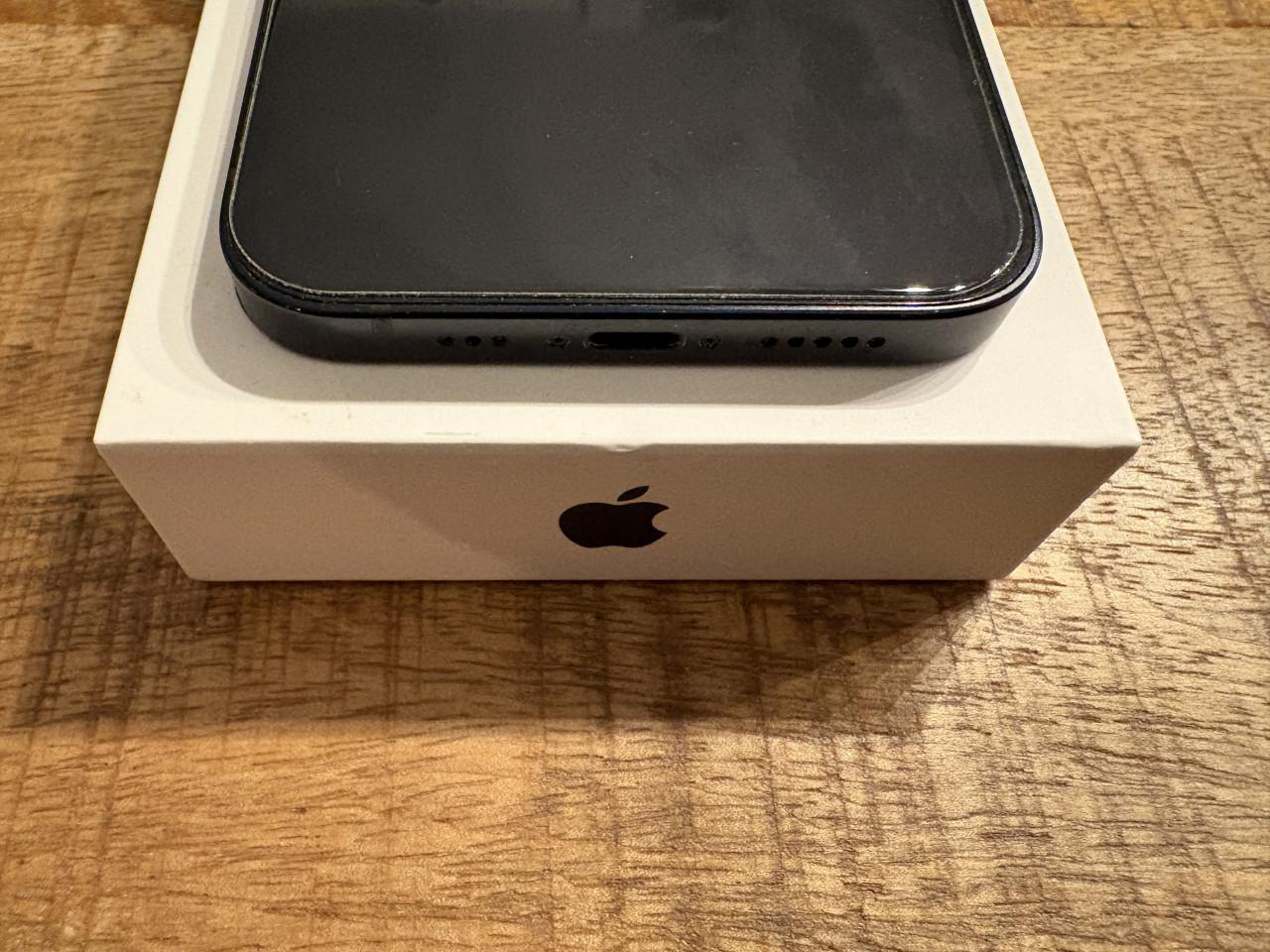 IPhone 12 64GB Zwart (A2403)