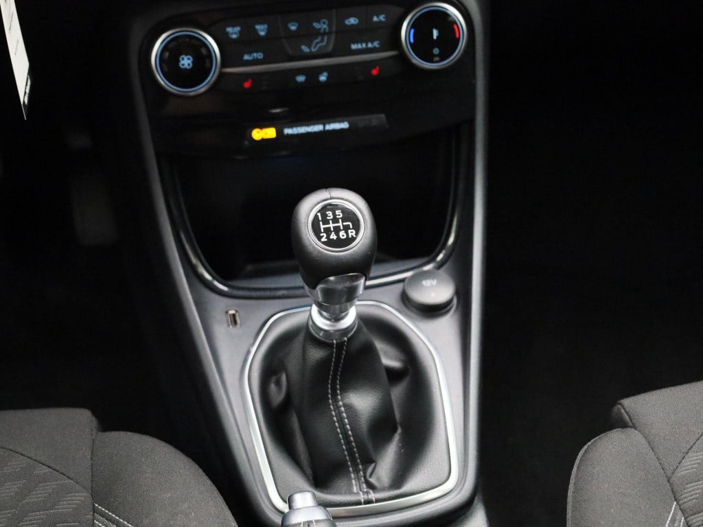 Ford Puma titanium 1.0 ecoboost hybrid | climate control | cruise control |