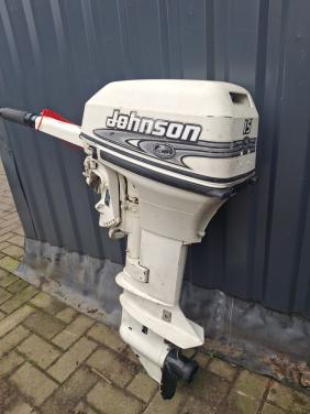 Johnson 15pk buitenboordmotor kortstaart ZEER GOEDE STAAT