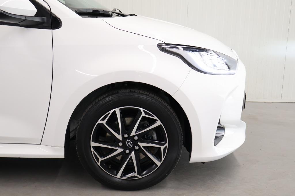 Toyota Yaris 1.5 hyb. 115 first e
