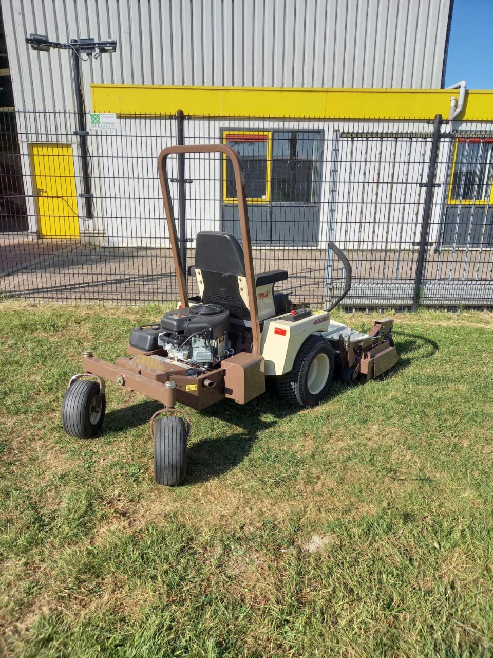 Grasshopper 526V-52
