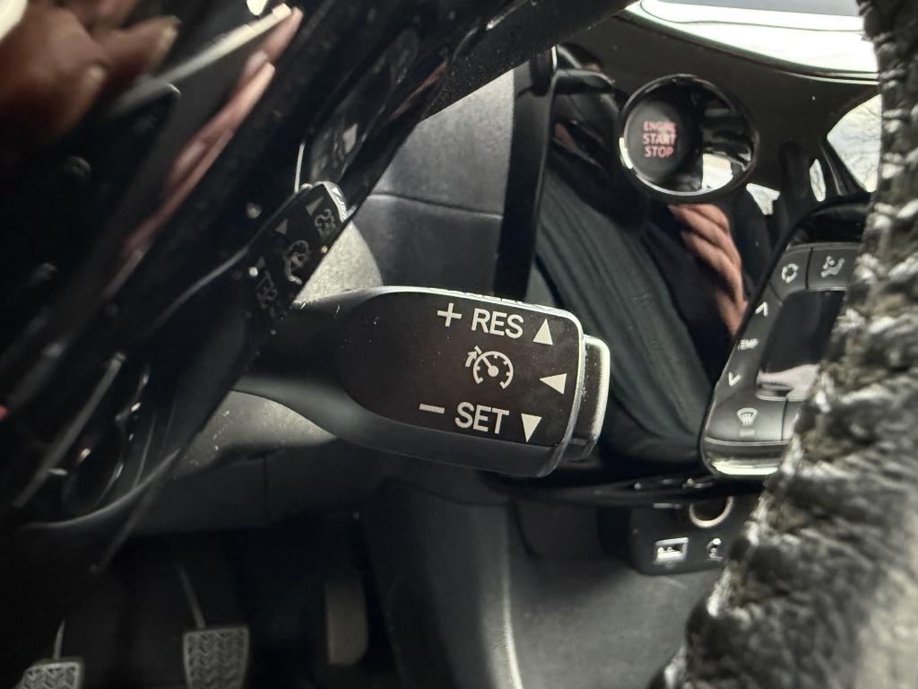 Peugeot 108 1.0 e-vti allure // apple carplay // android auto //