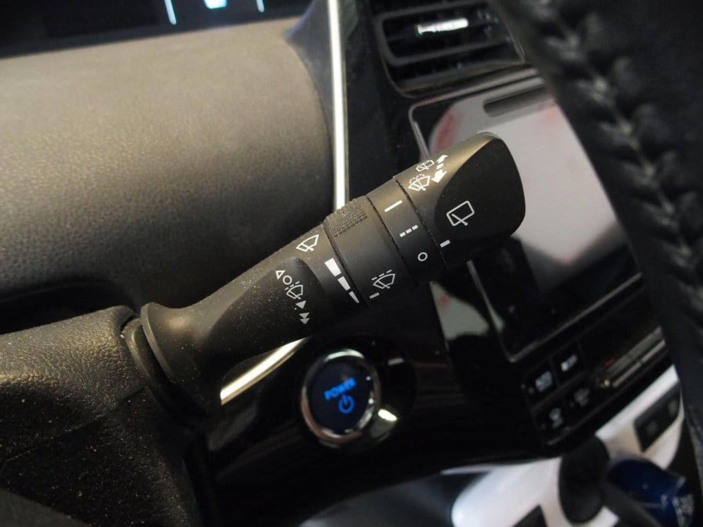 Toyota Prius 1.8 active, navigatie, acc, camera,
